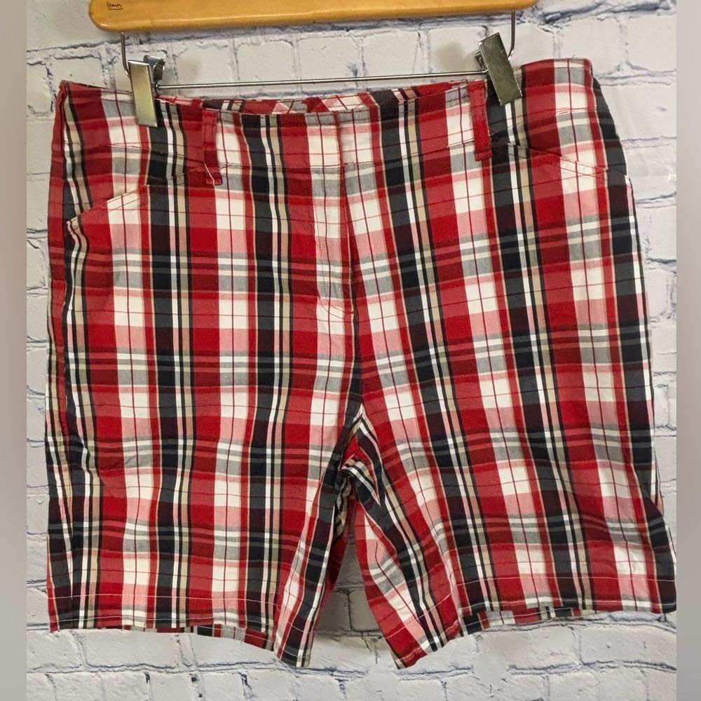 Jones New York Classic Signature Stretch Plaid Americana Bermuda Short Size 12